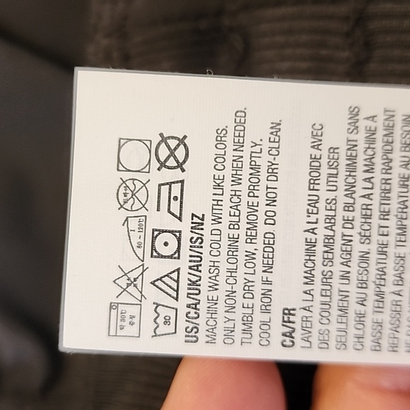 KIRKLAND LADIES ACTIVE  PANTS. - Picture 12 of 13